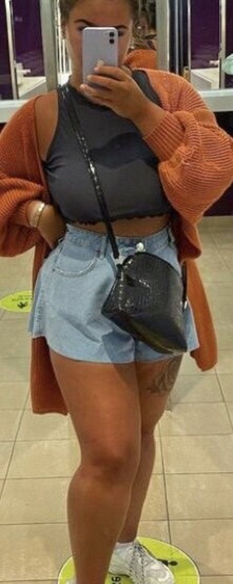 Nagie wyciekłe zdjęcie OnlyFans od Nicole Barker