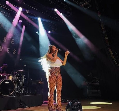 Nahá fotka uniklých OnlyFans od Mahalia