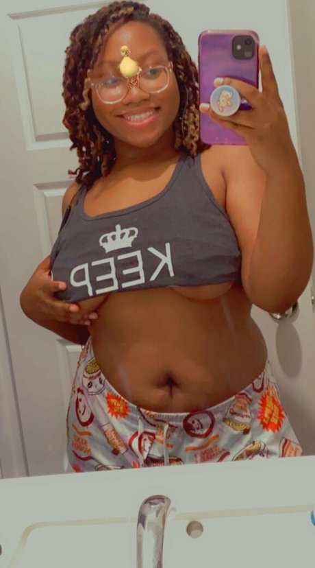 Naken läckt OnlyFans-bild av Blaxkbunny
