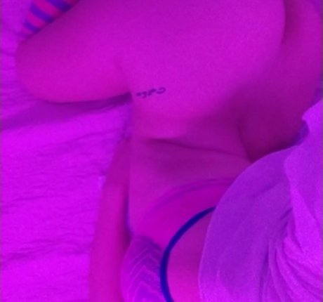 Nagie wyciekłe zdjęcie OnlyFans od Lady Bel