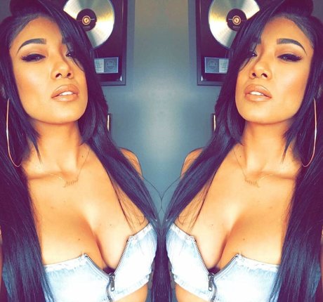 Foto nua vazada do OnlyFans de Milaj