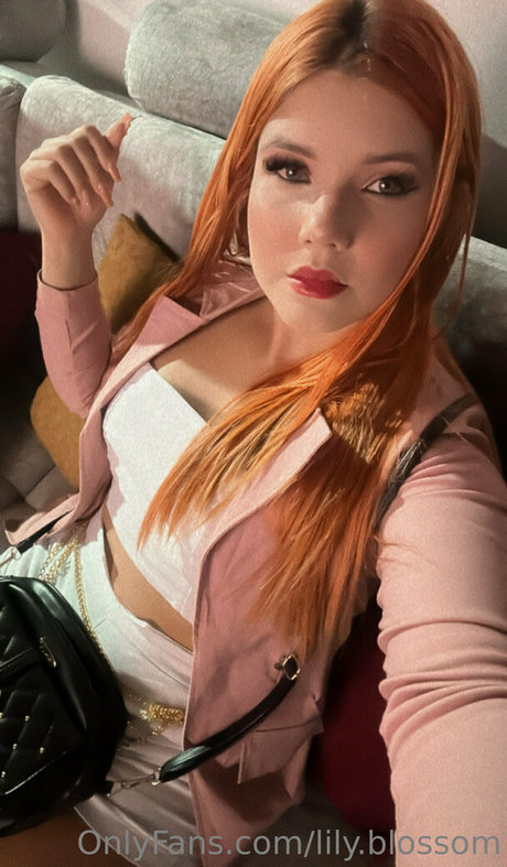 Nahá fotka uniklých OnlyFans od Lilyblossom