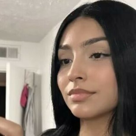 Naken läckt OnlyFans-bild av Alyssalyssa1933