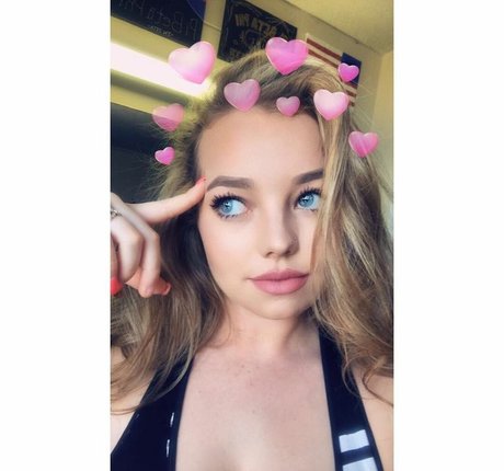 Nahá fotka uniklých OnlyFans od Honeyiced