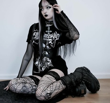 Creepycassy