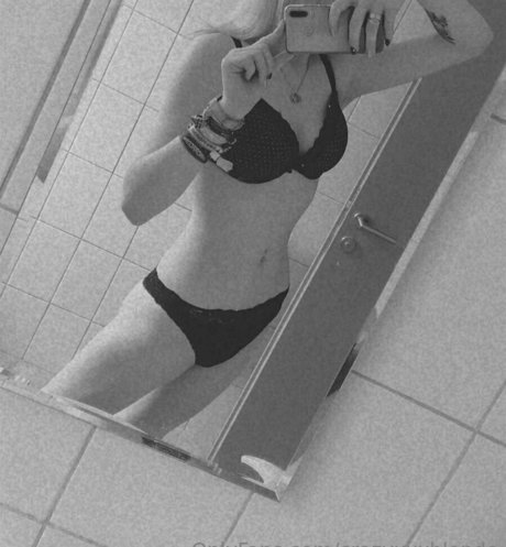 Crazyxxxblonde