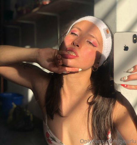 Обнаженная фотография утечки OnlyFans от Georlu