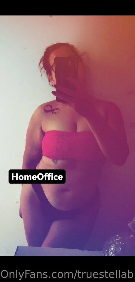 Naken lekkede OnlyFans-bilde av Truestellablue