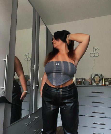 Caravernon  nude leaked OnlyFans photo