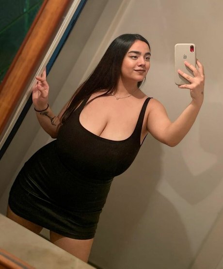 Nahá fotka uniklých OnlyFans od Imzara