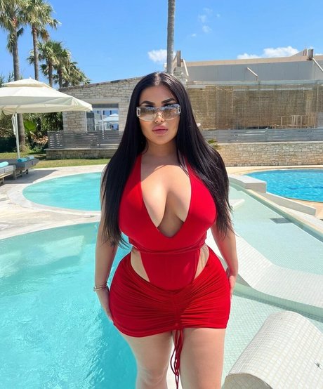 Nasim Morales
