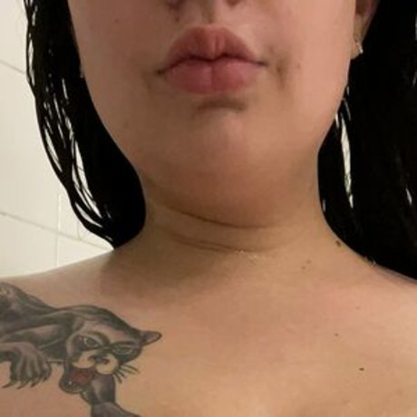 Nagie wyciekłe zdjęcie OnlyFans od Freakycouple21