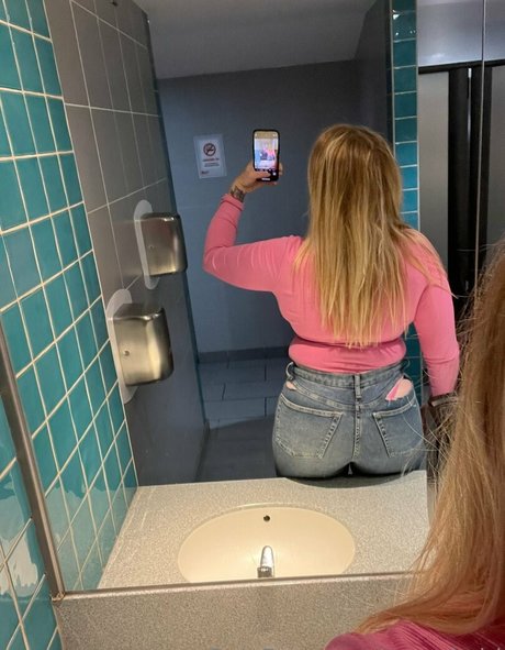 Curvykgirl