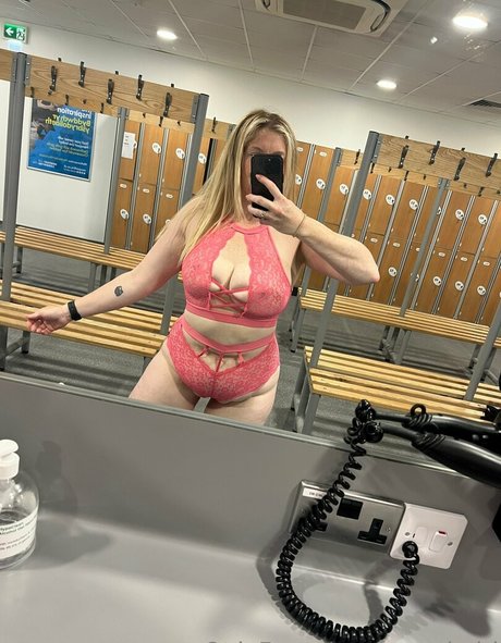 Curvykgirl