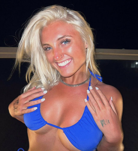 Brittanybb  nude leaked OnlyFans photo