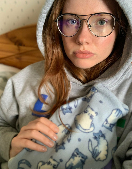 Charlotteglowsup OnlyFans 유출 누드 사진