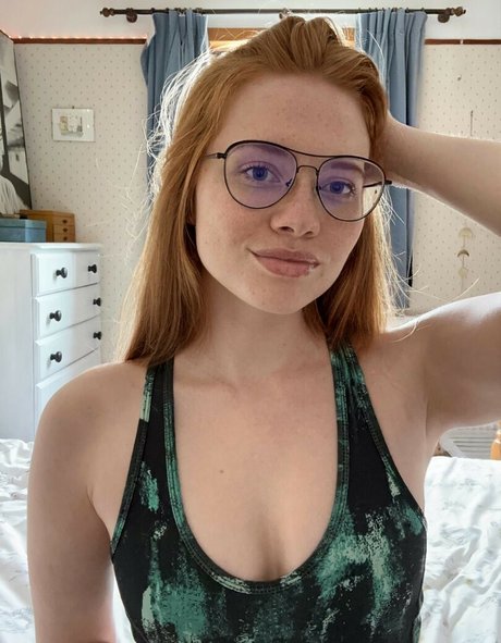 Charlotteglowsup
