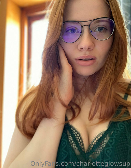 Charlotteglowsup OnlyFans泄露裸照