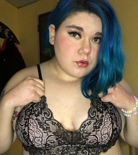 Nahá fotka uniklých OnlyFans od Beccamydarling