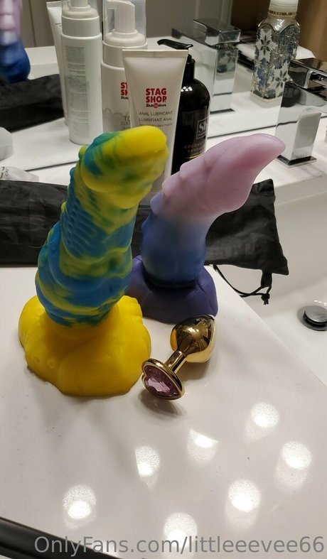 Littleeevee66