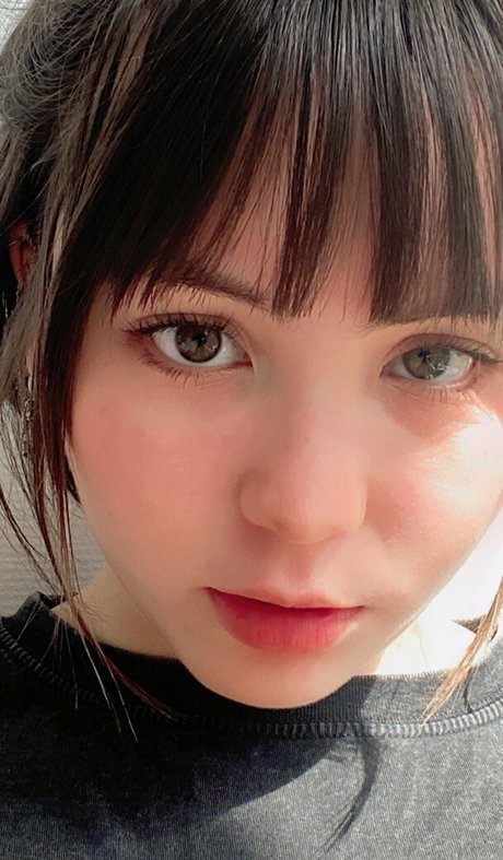Naken läckt OnlyFans-bild av Asmr Bluekatie