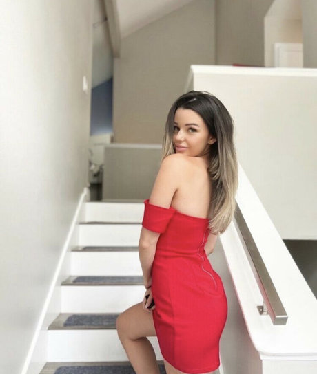 Nahá fotka uniklých OnlyFans od Becca Bangs