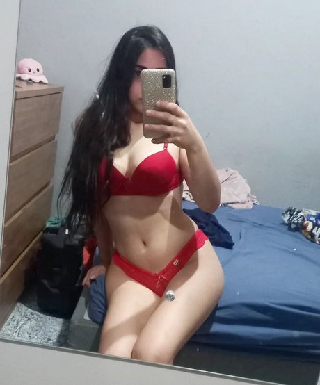 Nahá fotka uniklých OnlyFans od Mc July