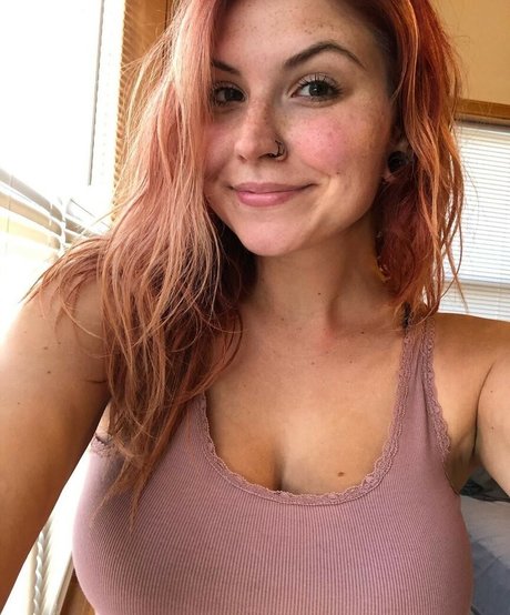Nahá fotka uniklých OnlyFans od Kaytlin Lovely