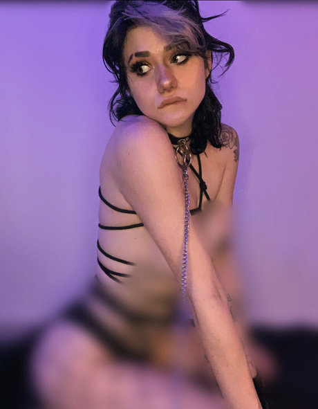 Alaston vuotanut OnlyFans-kuva Erinrileycos