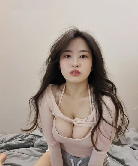 Nahá fotka uniklých OnlyFans od Sorammmm