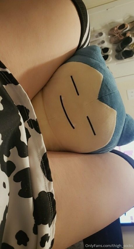 Naken lekkede OnlyFans-bilde av Thighsocks