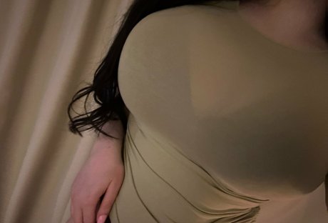 Bigboobsbunnygirl
