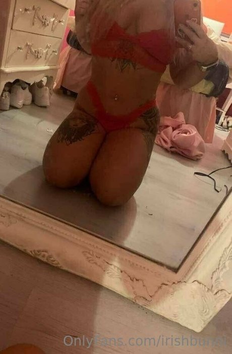 Nahá fotka uniklých OnlyFans od Irishbunni