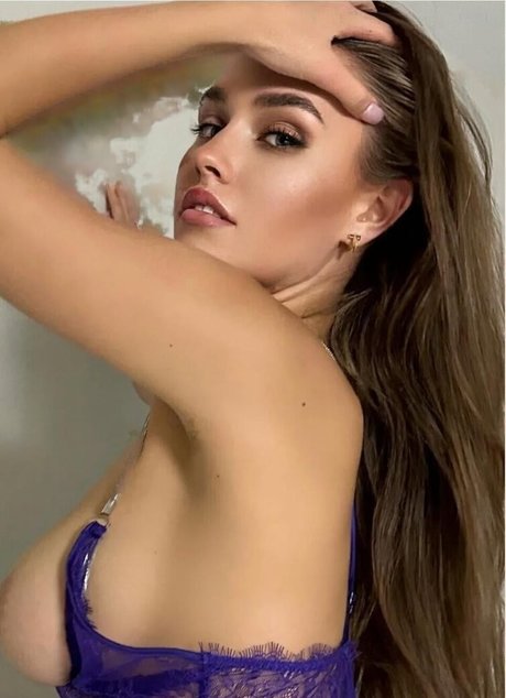 Nahá fotka uniklých OnlyFans od Laura Muller