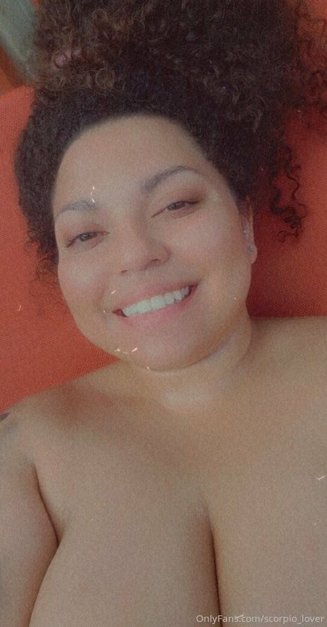 Alaston vuotanut OnlyFans-kuva Hotlips