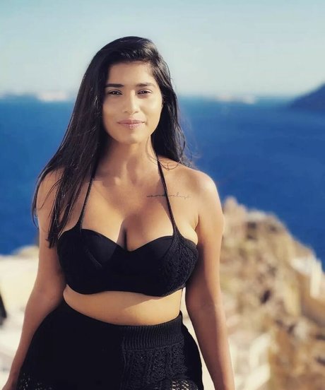 Naken lekkede OnlyFans-bilde av Pratika Sood