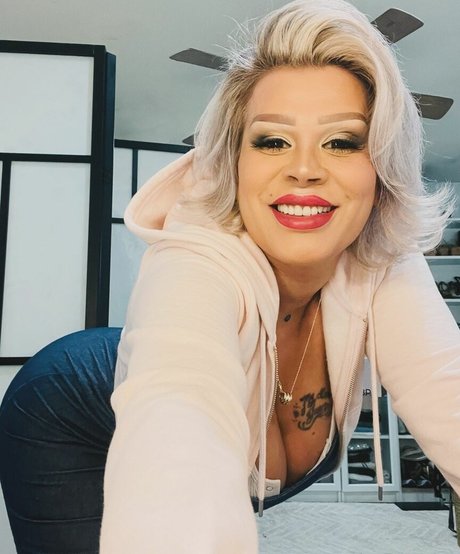 Myra La Chula