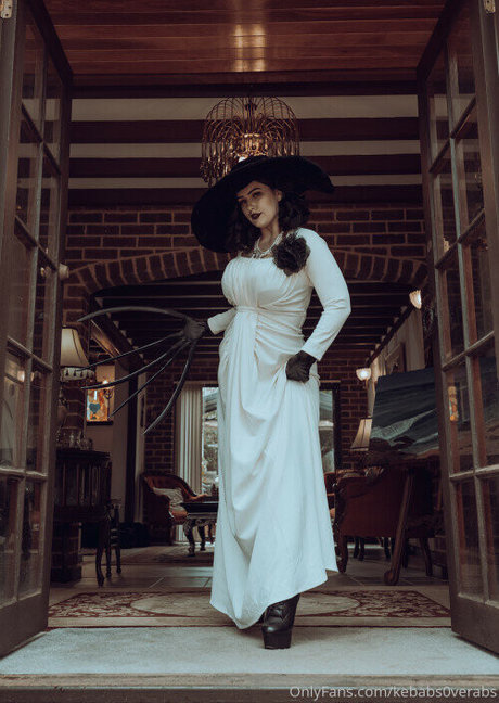 Lady Dimitrescu