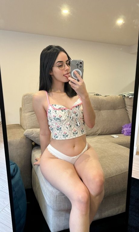 Sarahroomie
