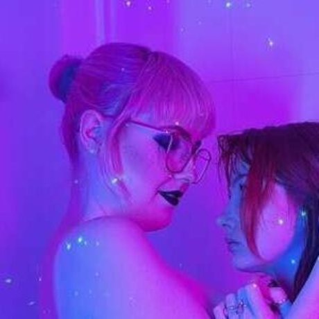 Naken lekkede OnlyFans-bilde av Pinipy