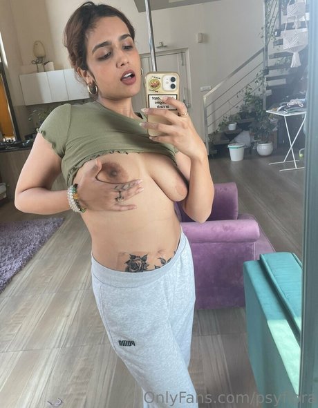 Обнаженная фотография утечки OnlyFans от Psyflora