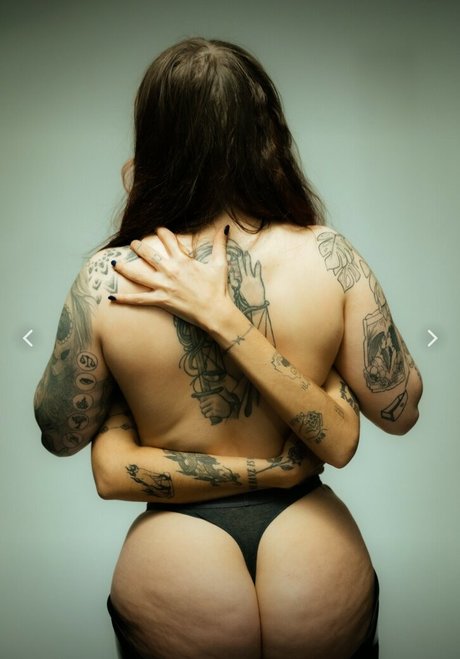 Foto nua vazada do OnlyFans de Angie Berbuer