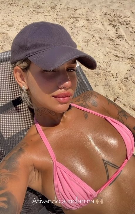 Carol Santos