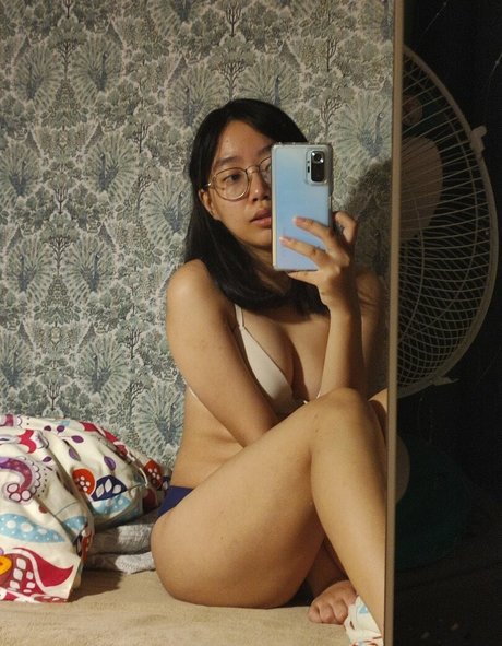 Foto di nudo di fuga di OnlyFans di Qiyukaa