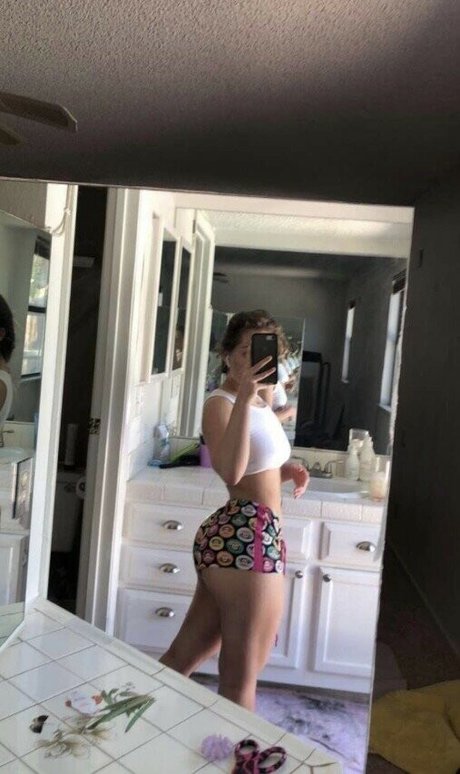 Bigbootibella