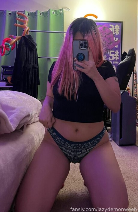 Lazydemonweeb