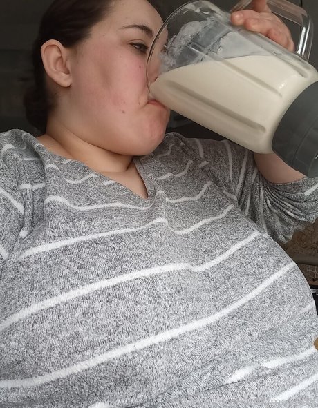 Naakte gelekte OnlyFans-foto van Fluffymaya98