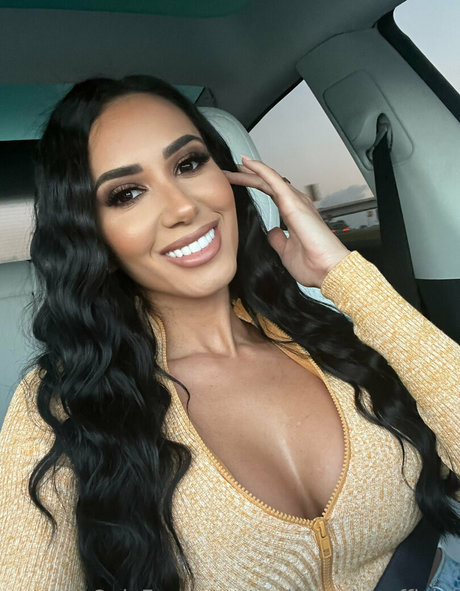 Amberquinnofficial  nude leaked OnlyFans photo
