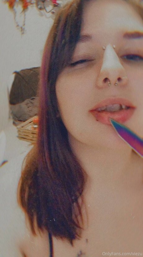 Foto nua vazada do OnlyFans de Viezu