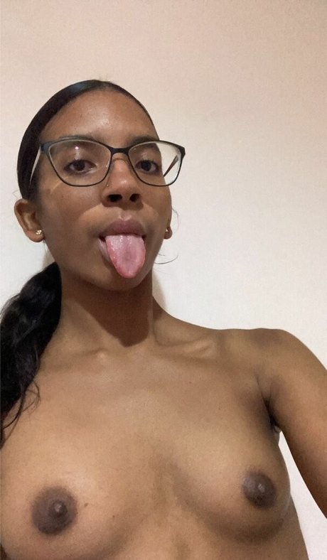 Stickyandwet69